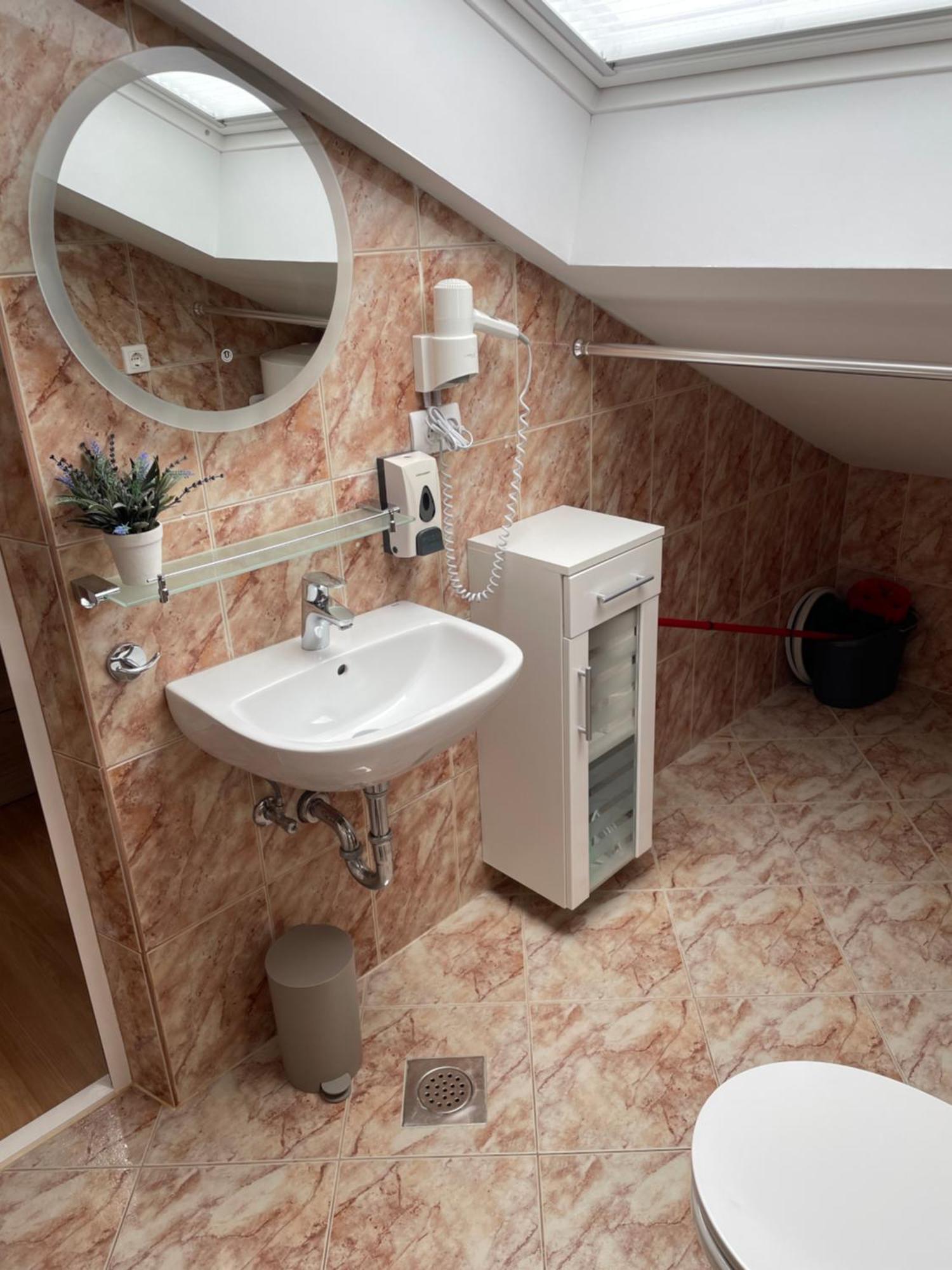 Casa Estancia Studio Apartment Njivice Exteriör bild